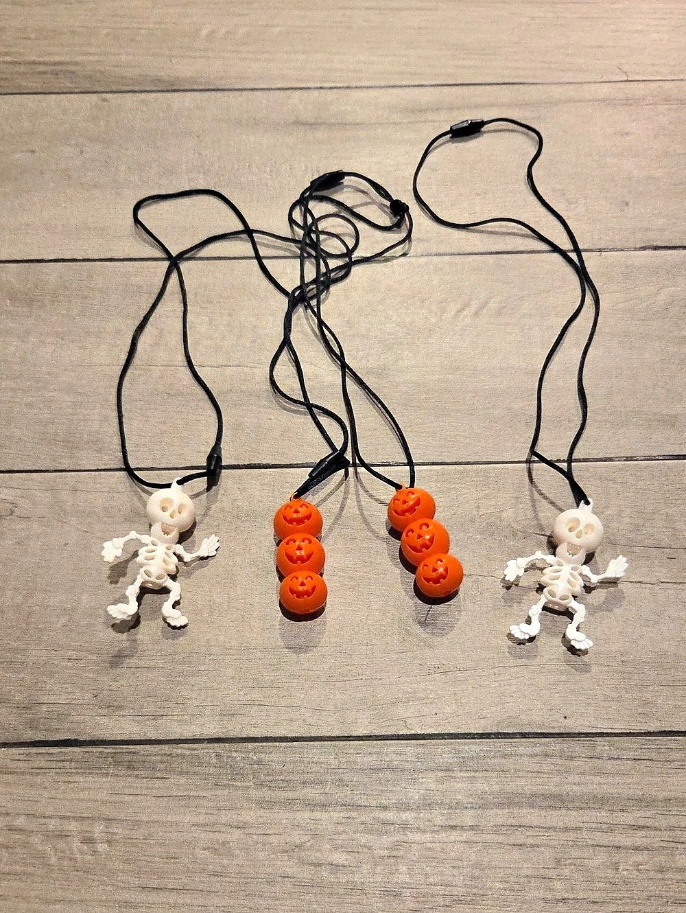 Kids Halloween Pendant Necklace Set Skeletons And Pumpkins